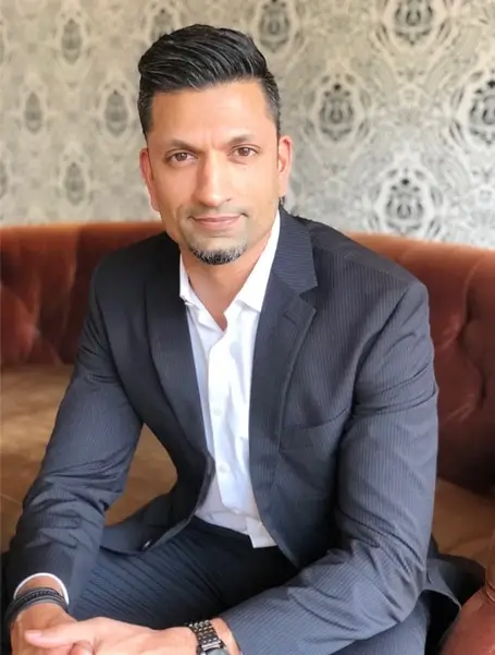 Meet-Dr-Shreed-Sista-Implant-Dentist